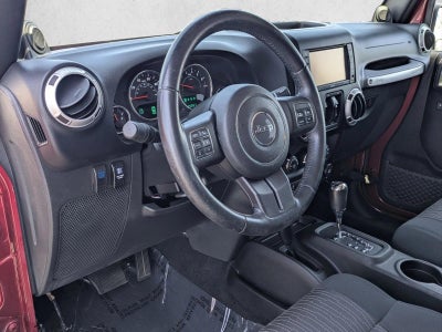 2012 Jeep Wrangler Unlimited 4WD 4dr Sahara