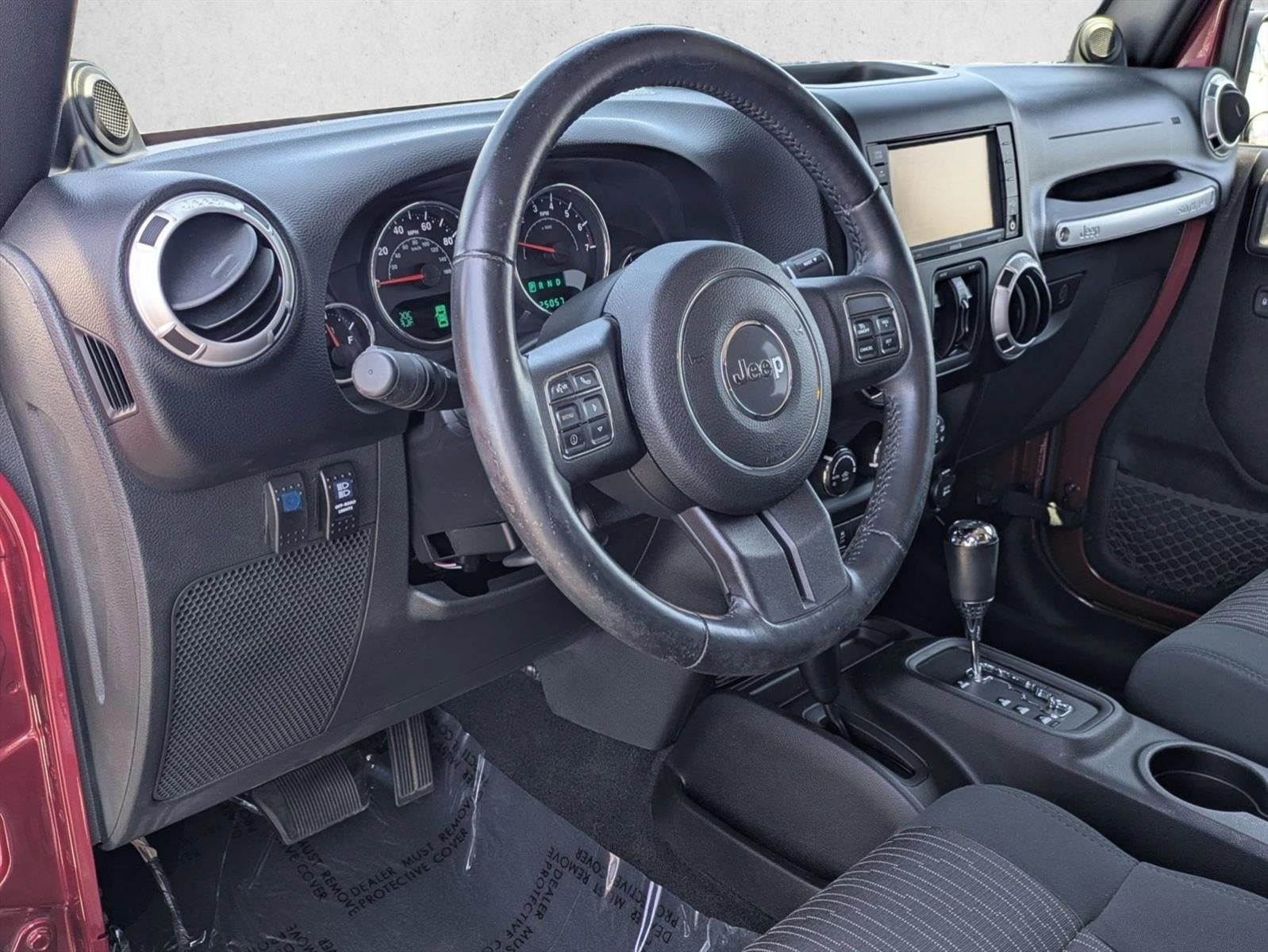 2012 Jeep Wrangler Unlimited 4WD 4dr Sahara