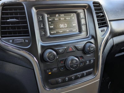 2017 Jeep Grand Cherokee Laredo 4x2