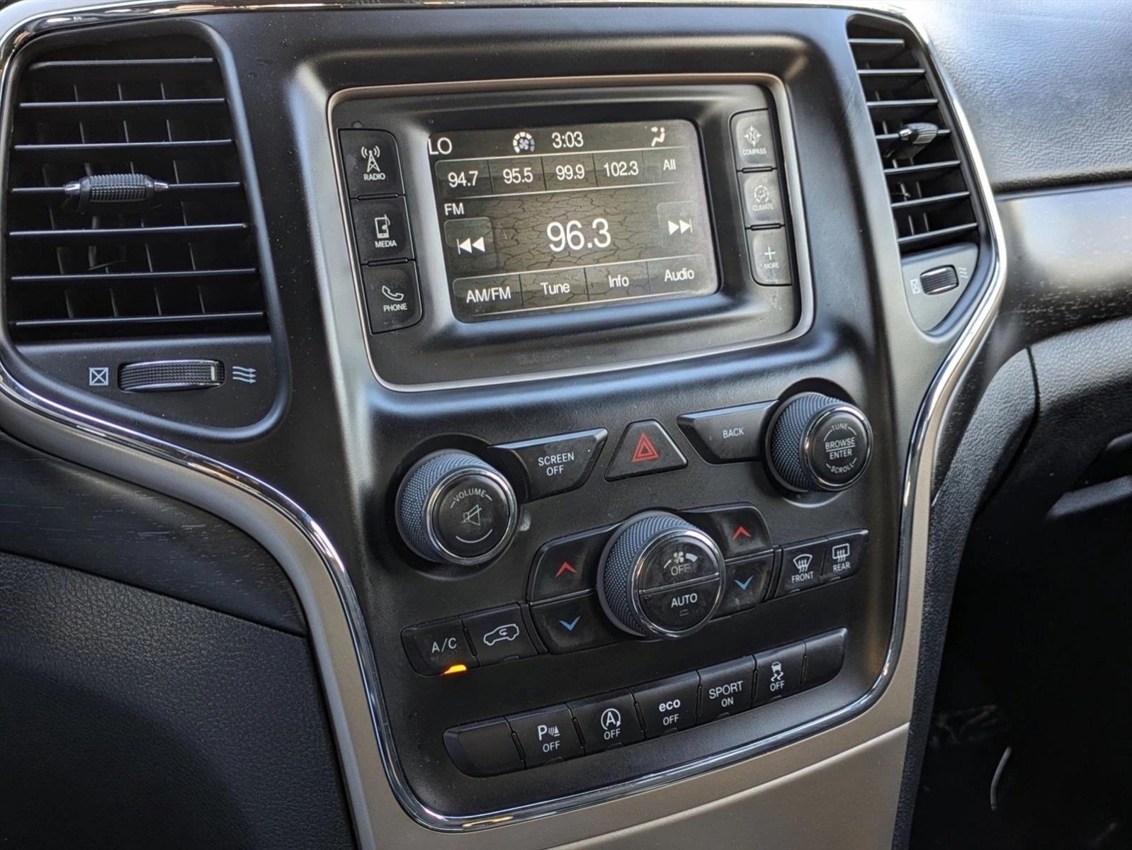 2017 Jeep Grand Cherokee Laredo 4x2