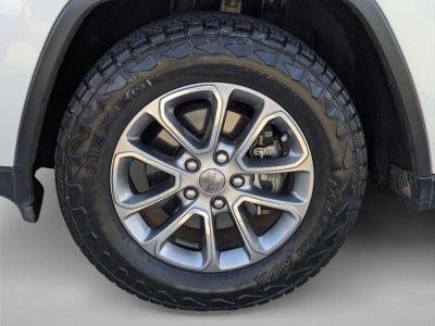 2017 Jeep Grand Cherokee Laredo 4x2