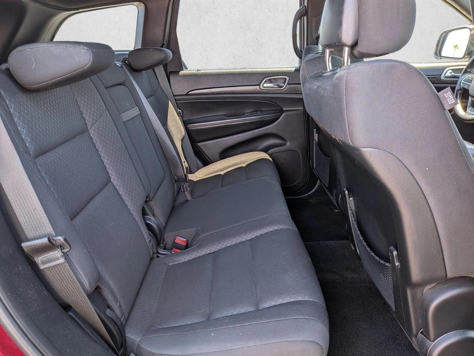 2018 Jeep Grand Cherokee Laredo 4x2 *Ltd Avail*