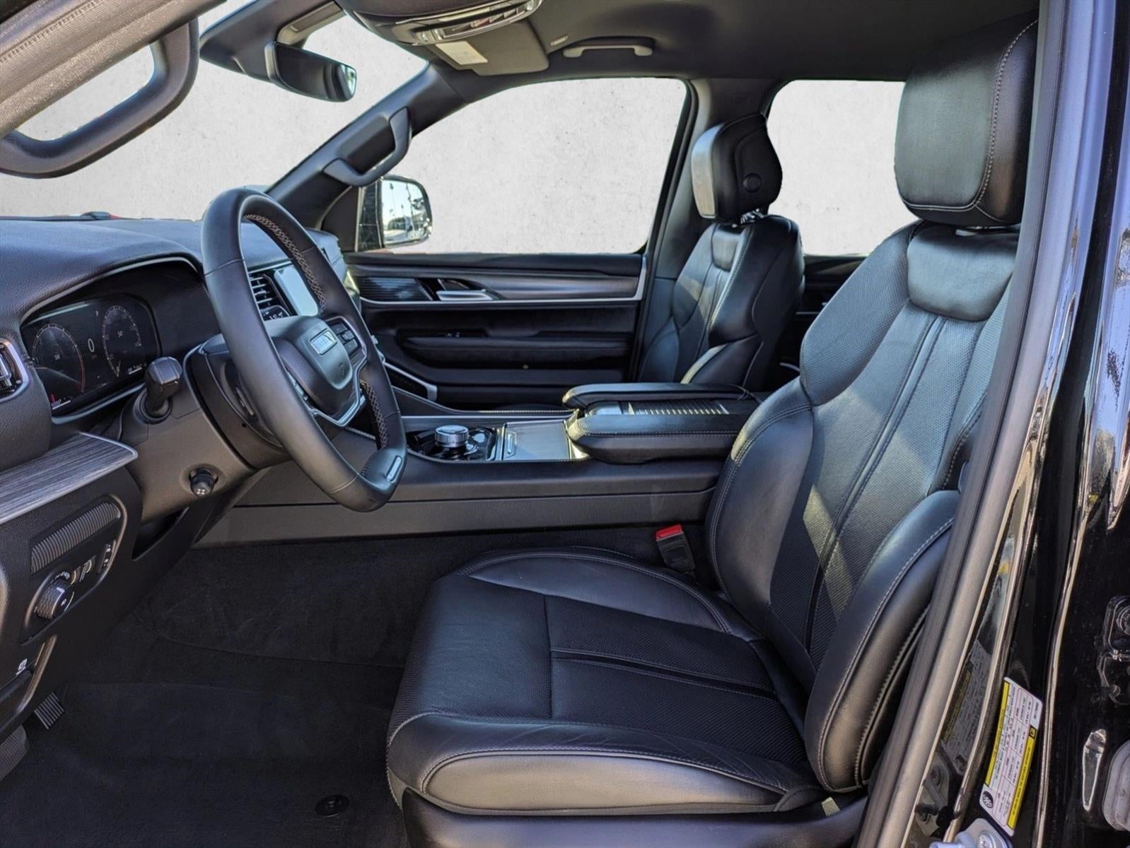 2024 Jeep Wagoneer Series II 4x2