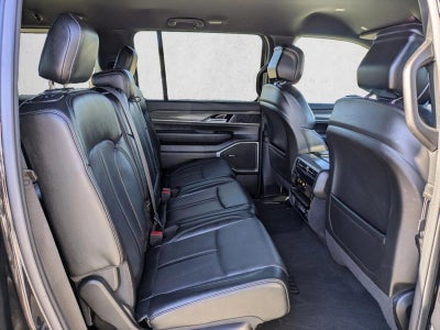 2024 Jeep Wagoneer Series II 4x2