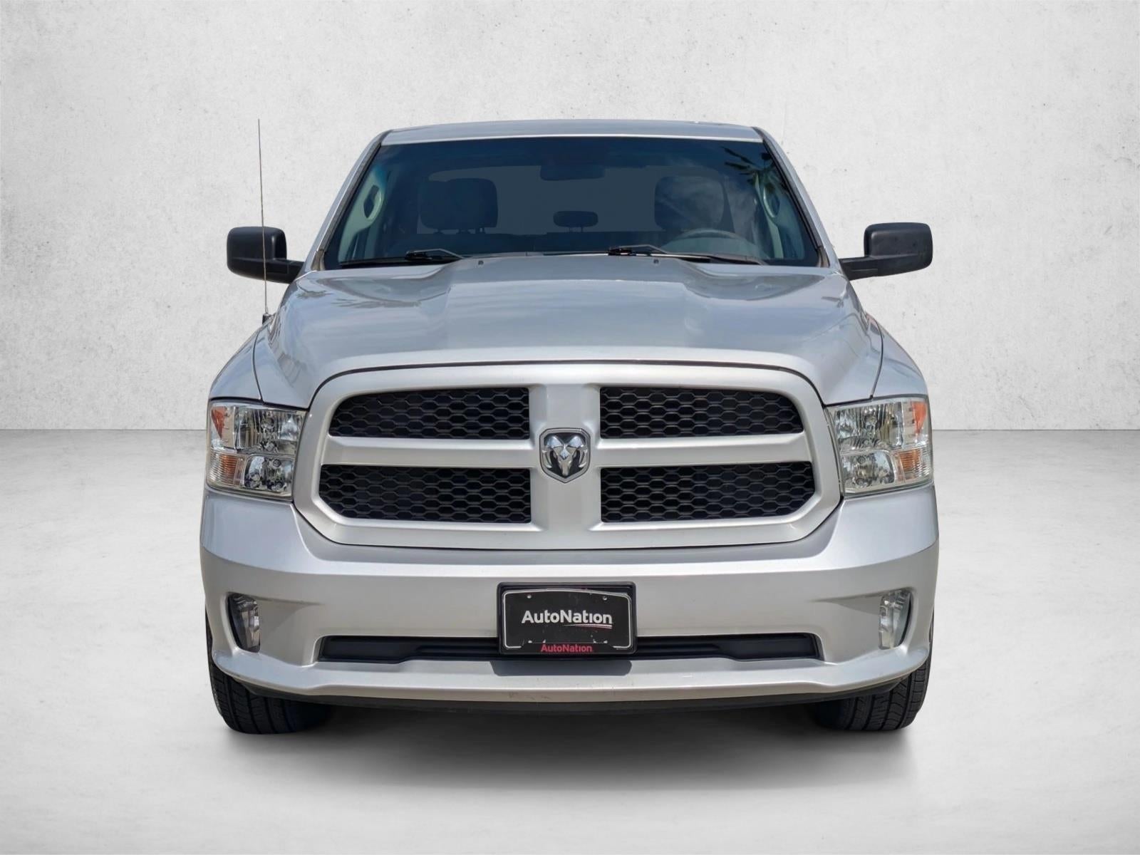 2018 RAM 1500 Express 4x2 Crew Cab 5'7" Box