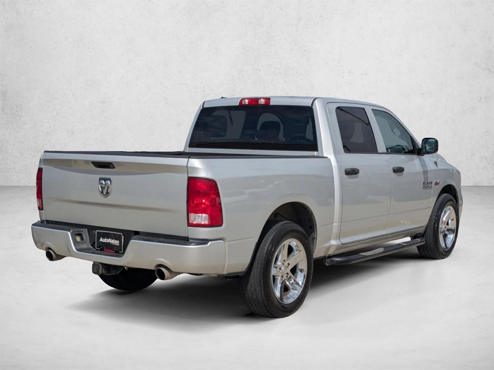 2018 RAM 1500 Express 4x2 Crew Cab 5'7" Box