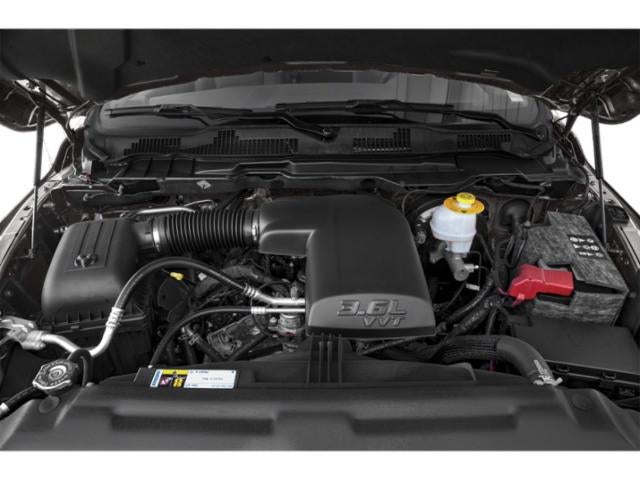 2014 RAM 1500 2WD Crew Cab 5.7 Ft Box Big Horn