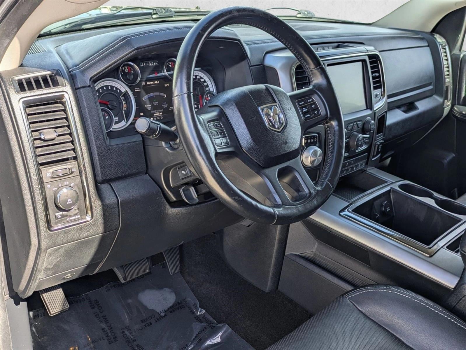 2014 RAM 1500 2WD Crew Cab 6.4 Ft Box Sport