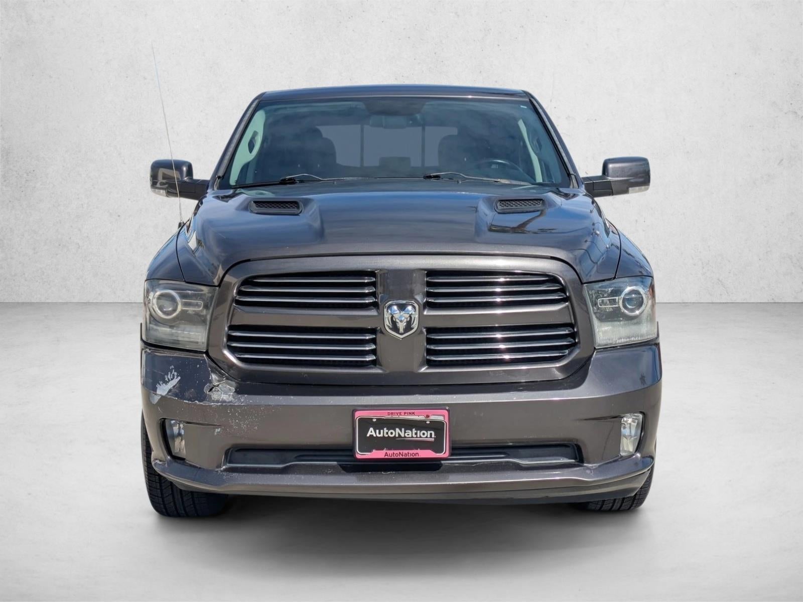2014 RAM 1500 2WD Crew Cab 6.4 Ft Box Sport