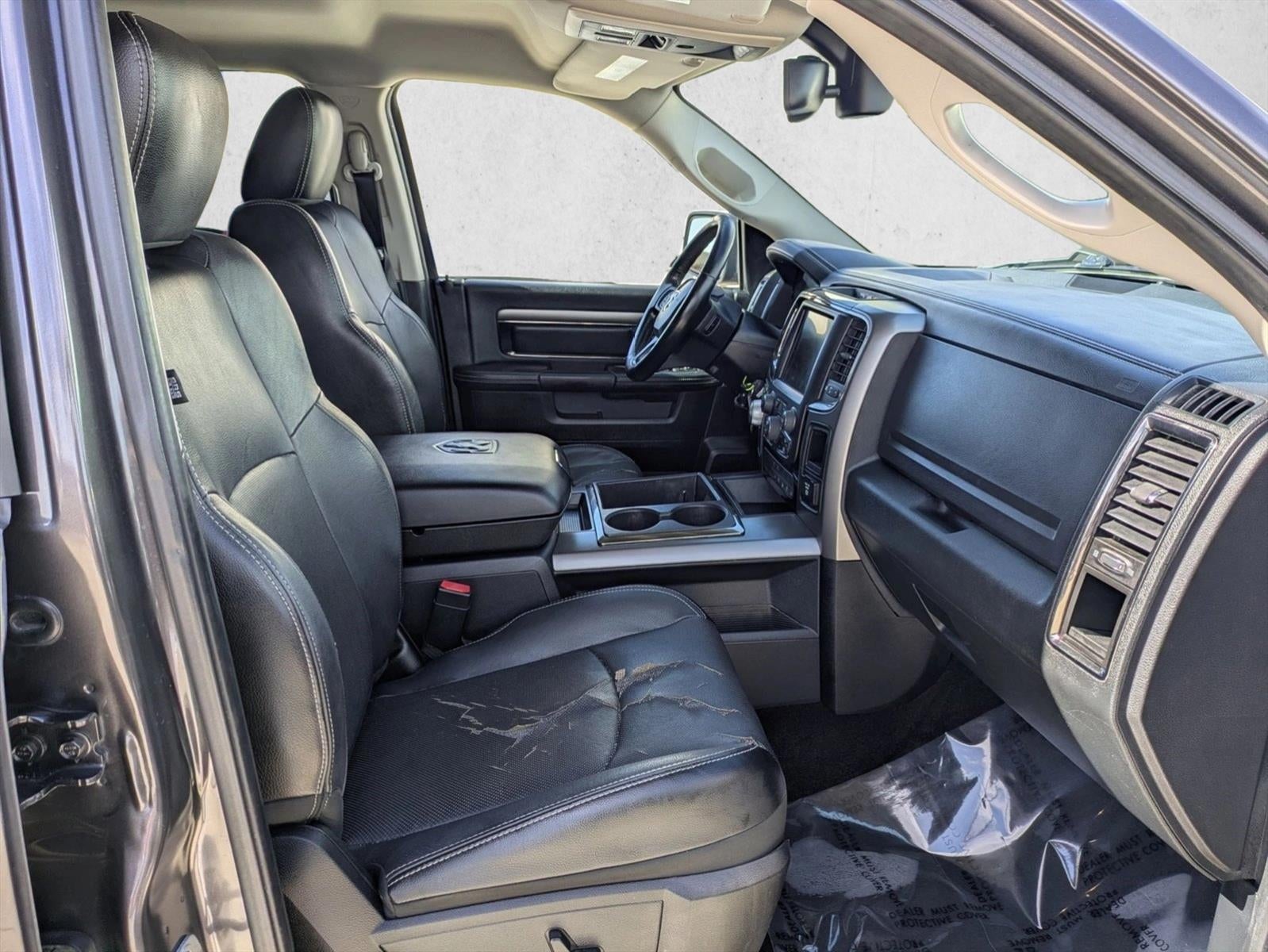 2014 RAM 1500 2WD Crew Cab 6.4 Ft Box Sport