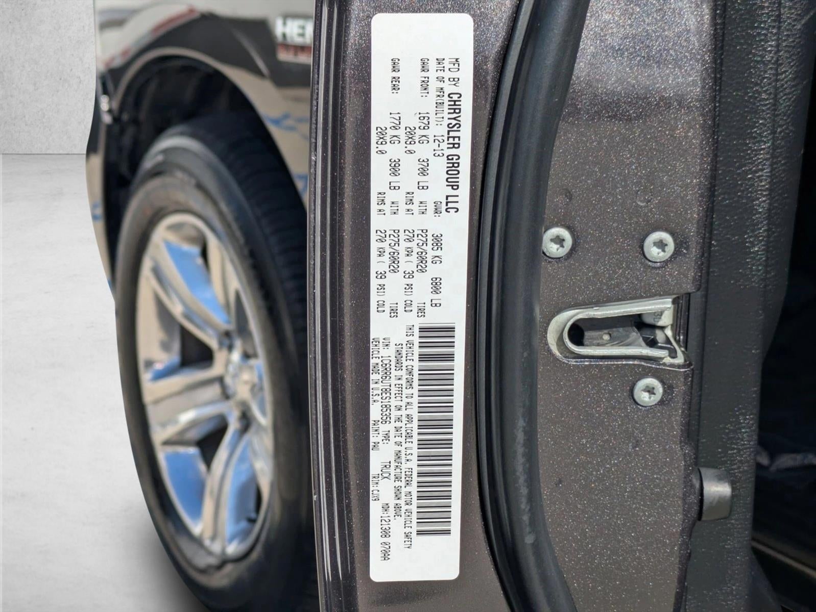 2014 RAM 1500 2WD Crew Cab 6.4 Ft Box Sport