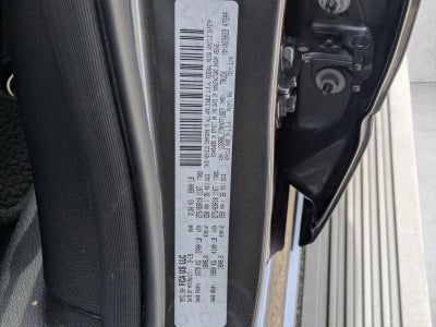 2019 RAM 1500 Laramie 4x2 Crew Cab 5'7" Box