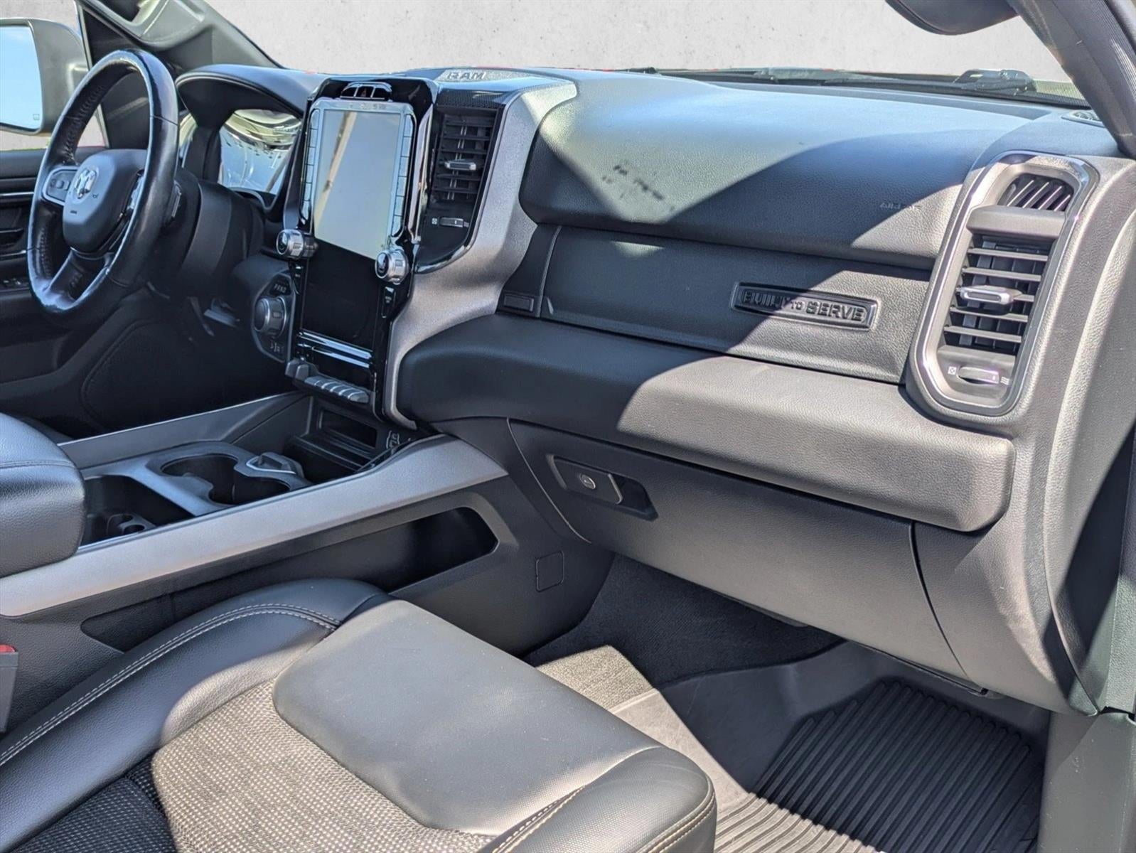 2020 RAM 1500 Big Horn 4x4 Crew Cab 5'7" Box