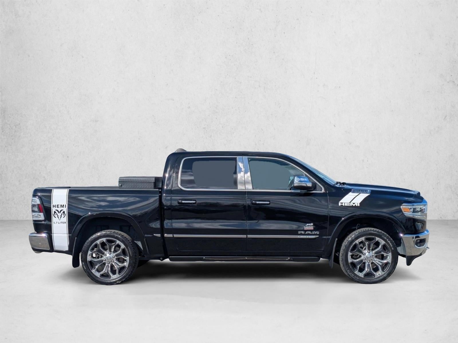2022 RAM 1500 Limited 4x4 Crew Cab 5'7" Box