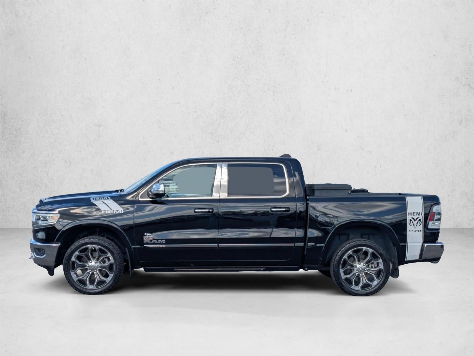 2022 RAM 1500 Limited 4x4 Crew Cab 5'7" Box