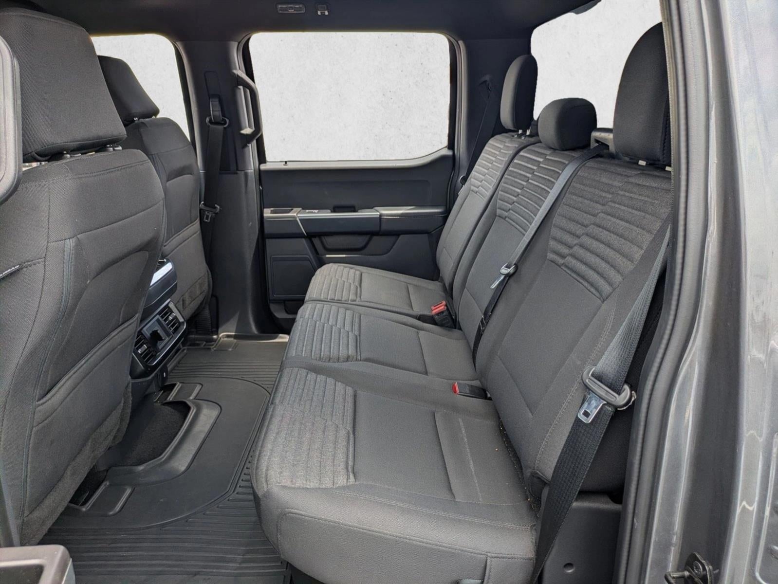 2023 Ford F-150 XL 2WD SuperCrew 5.5' Box