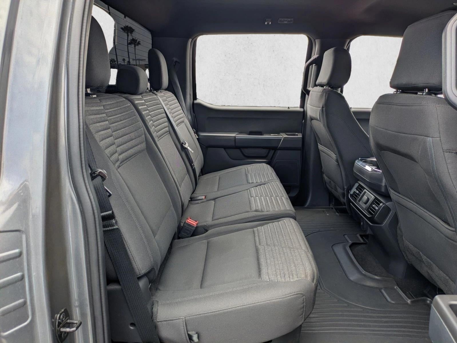2023 Ford F-150 XL 2WD SuperCrew 5.5' Box