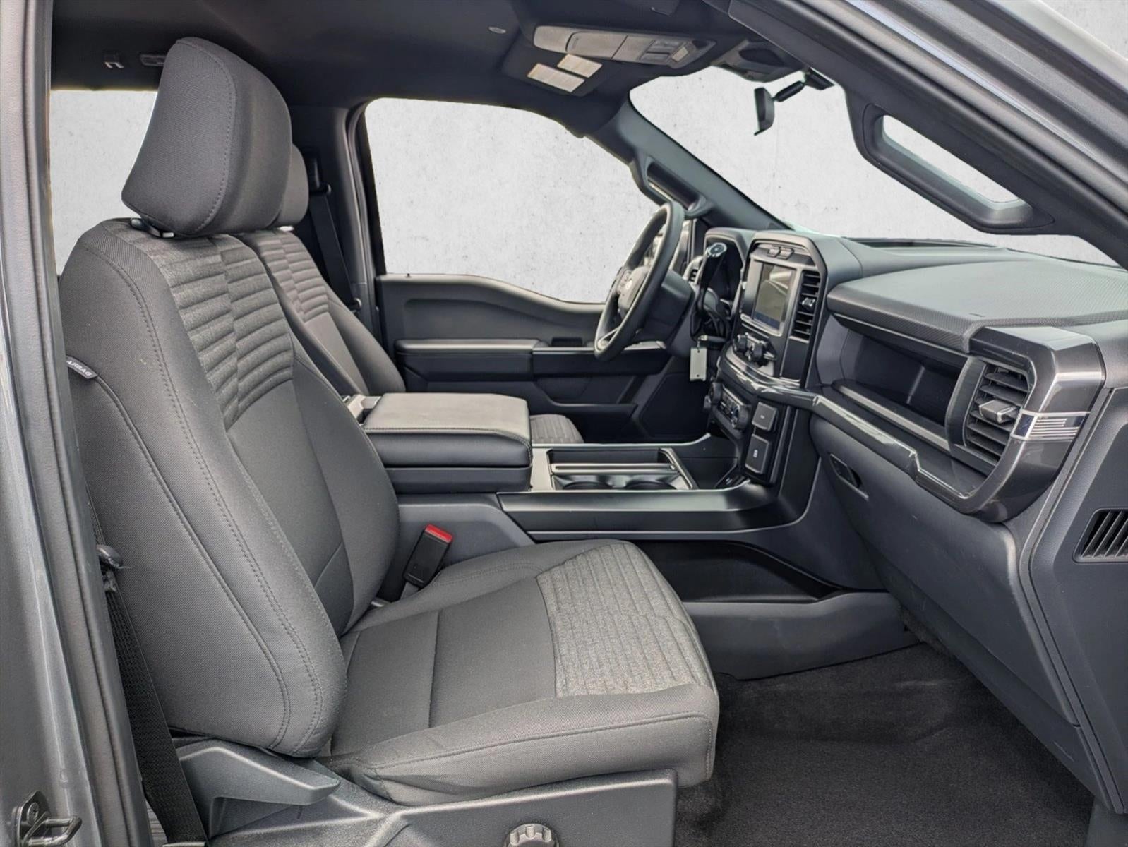 2023 Ford F-150 XL 2WD SuperCrew 5.5' Box