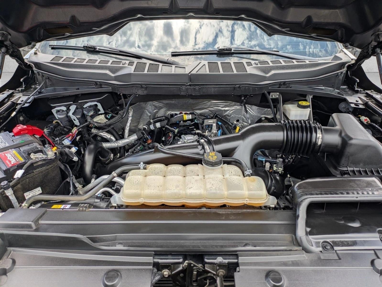 2023 Ford F-150 XL 2WD SuperCrew 5.5' Box