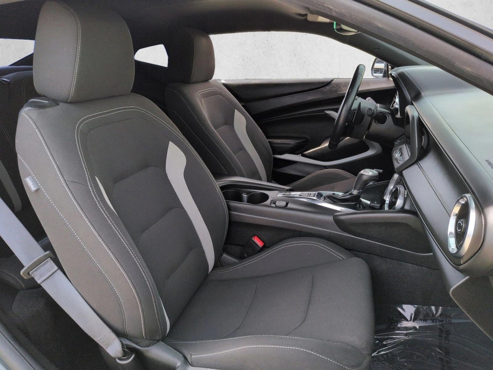 2021 Chevrolet Camaro 2dr Coupe 1LT