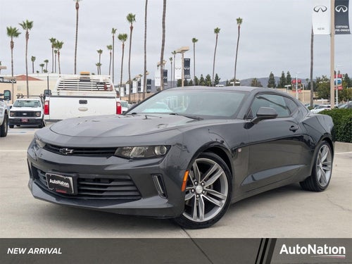 2017 Chevrolet Camaro 2dr Coupe 1LT