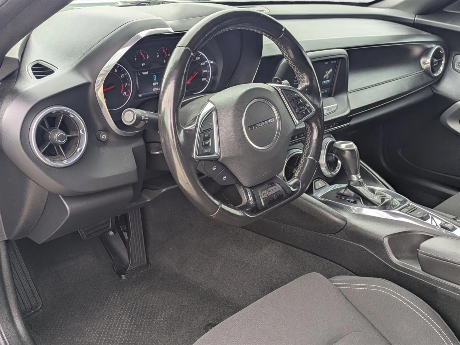 2017 Chevrolet Camaro 2dr Coupe 1LT