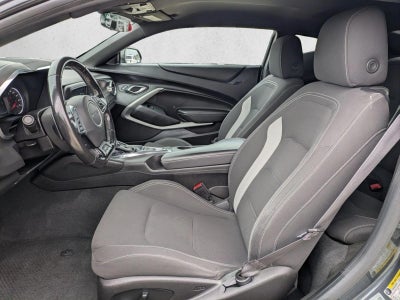 2017 Chevrolet Camaro 2dr Coupe 1LT