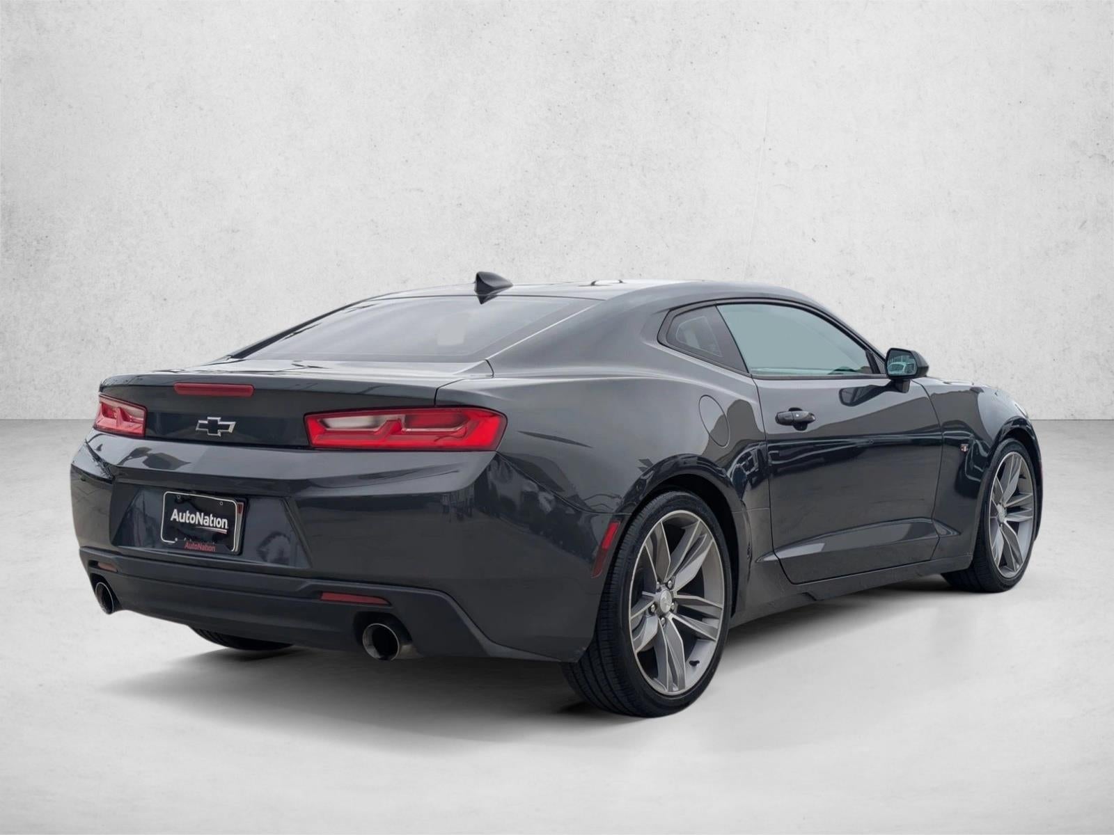 2017 Chevrolet Camaro 2dr Coupe 1LT