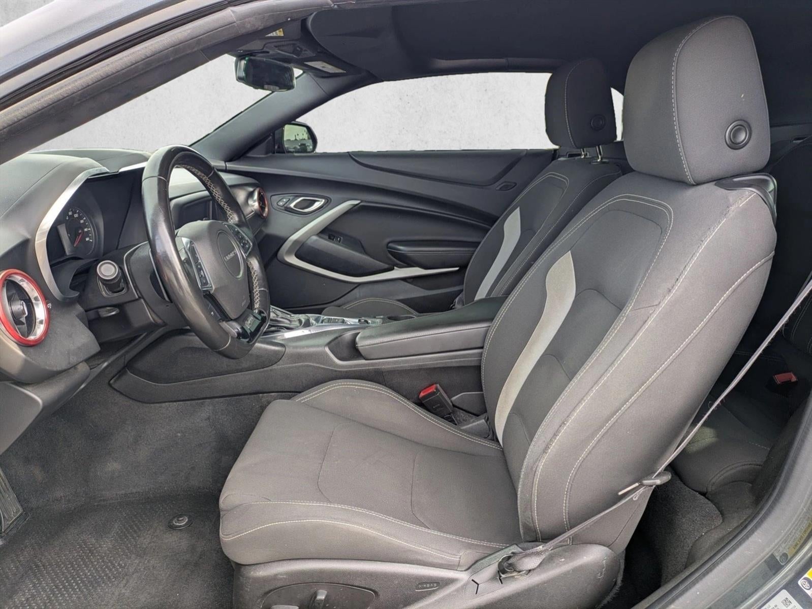 2017 Chevrolet Camaro 2dr Convertible 1LT