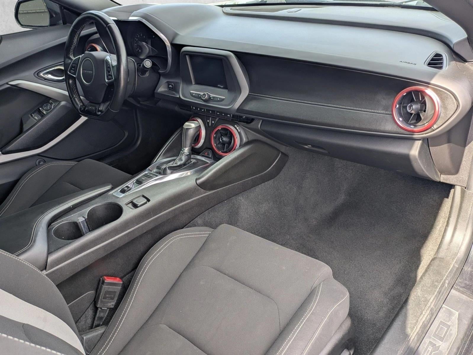 2017 Chevrolet Camaro 2dr Convertible 1LT