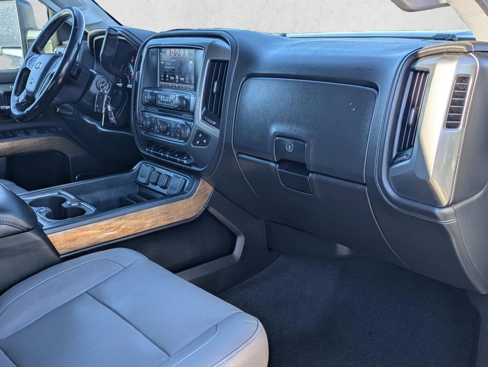 2018 Chevrolet Silverado 3500 HD Crew Cab Standard Box 4-Wheel Drive LTZ