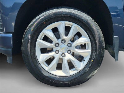 2021 Chevrolet Silverado 1500 Crew Cab Short Box 2-Wheel Drive Custom