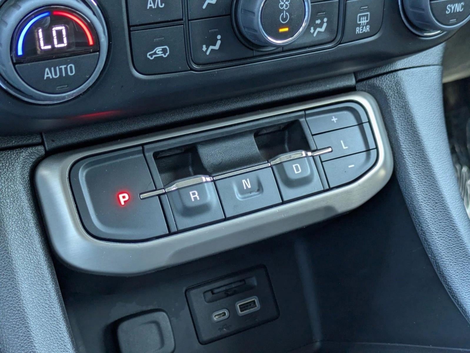 2023 GMC Acadia FWD Denali