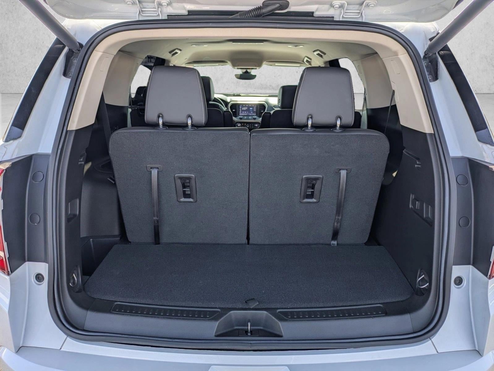 2023 GMC Acadia FWD Denali