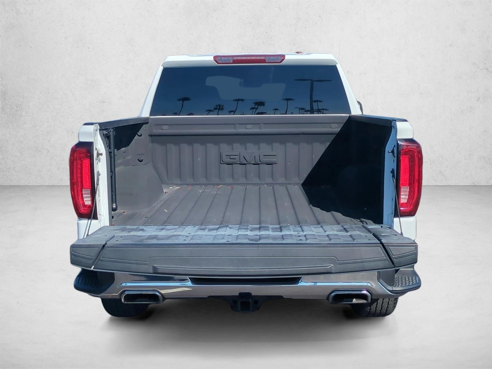 2022 GMC Sierra 1500 Crew Cab Short Box 4-Wheel Drive SLT