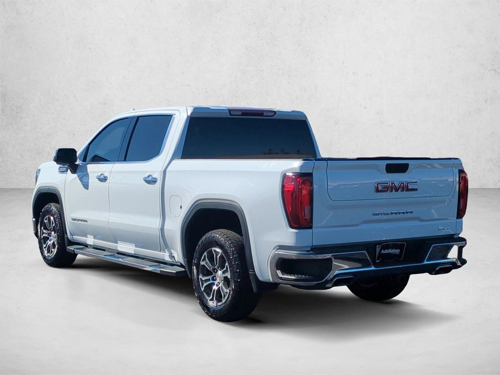 2022 GMC Sierra 1500 Crew Cab Short Box 4-Wheel Drive SLT