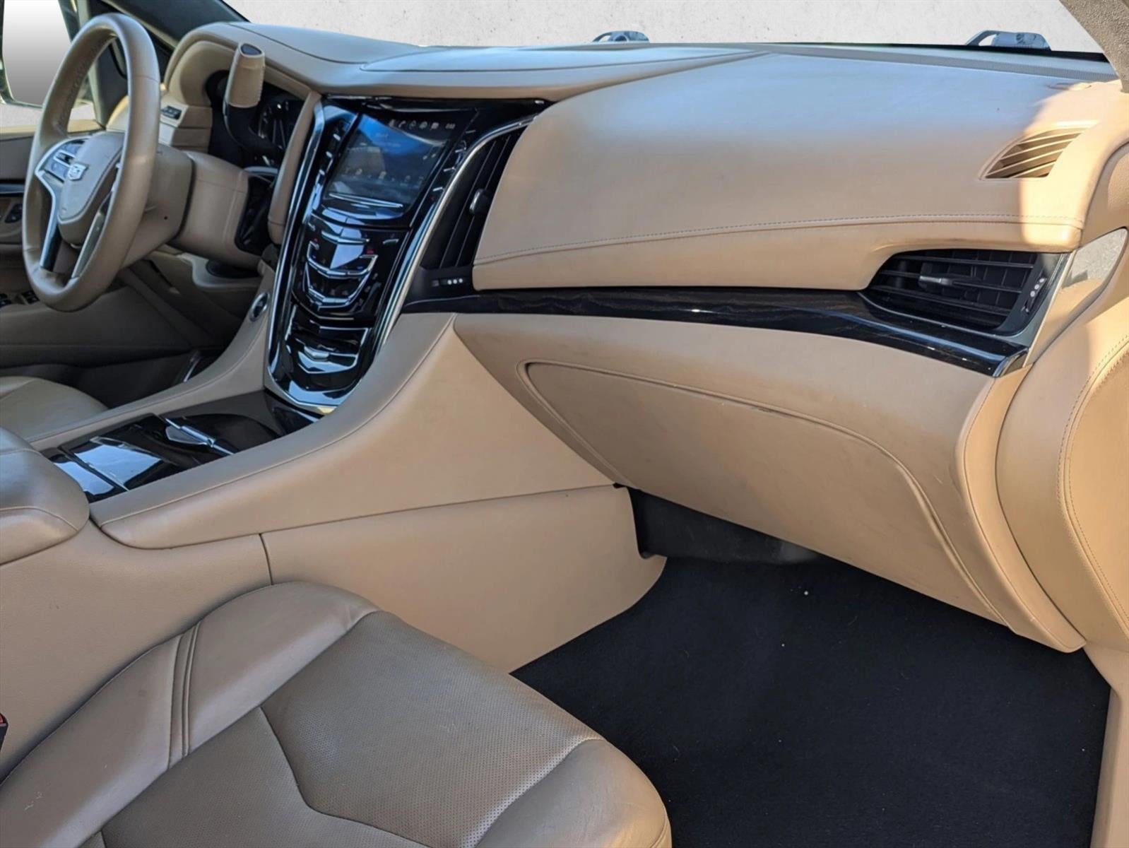 2018 Cadillac Escalade ESV 4WD Platinum