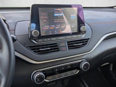 2022 Nissan Altima 2.5 SR Sedan