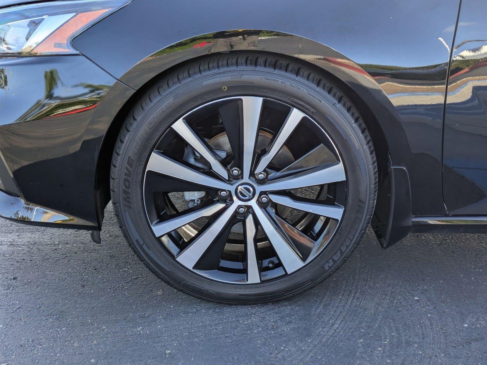 2020 Nissan Altima 2.5 SR Sedan