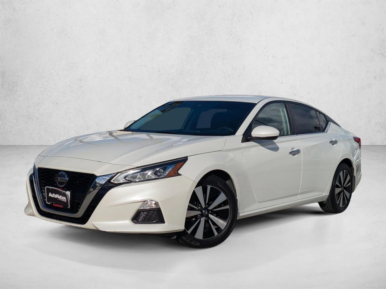 2022 Nissan Altima 2.5 SV Sedan