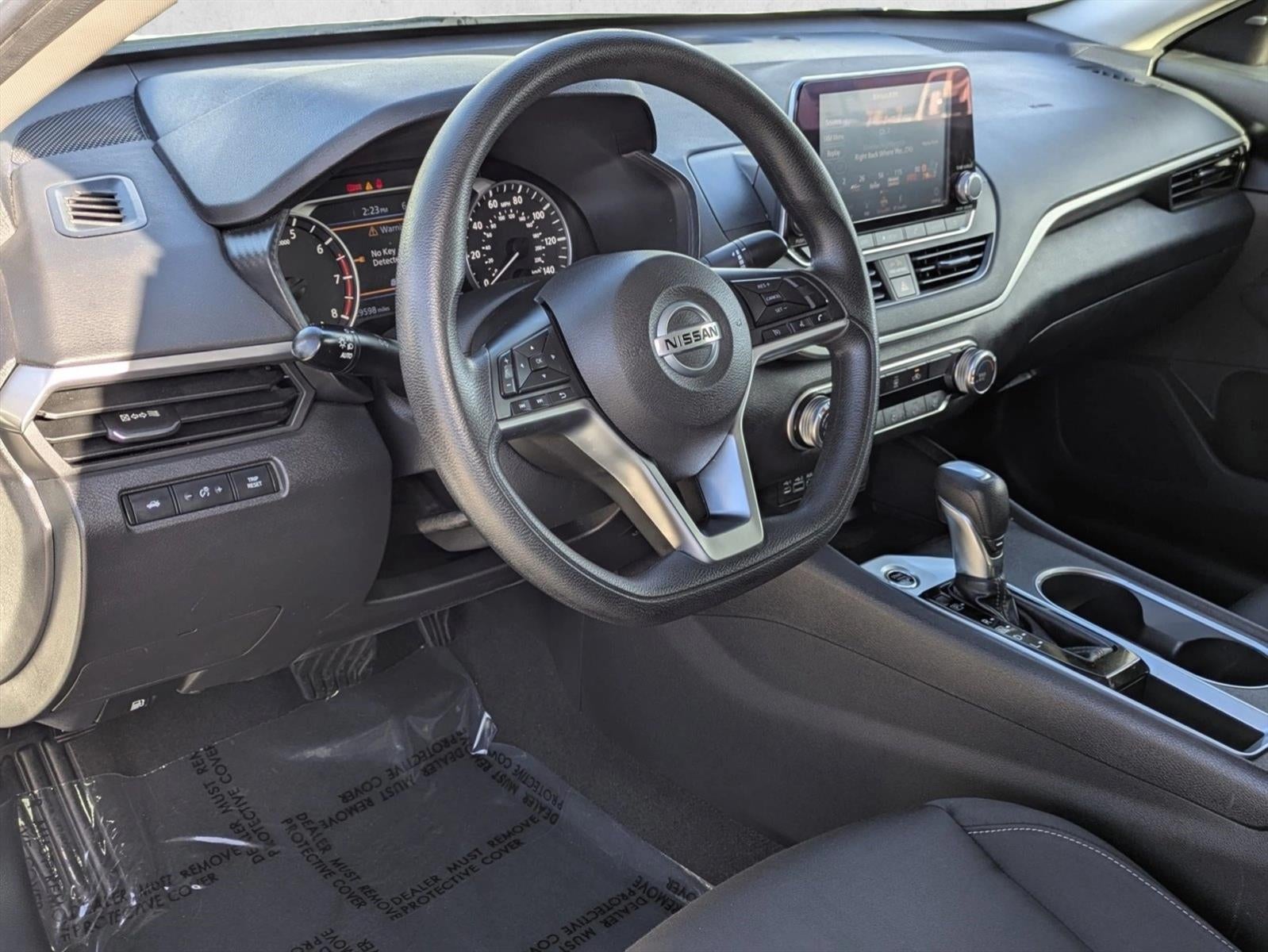 2022 Nissan Altima 2.5 SV Sedan