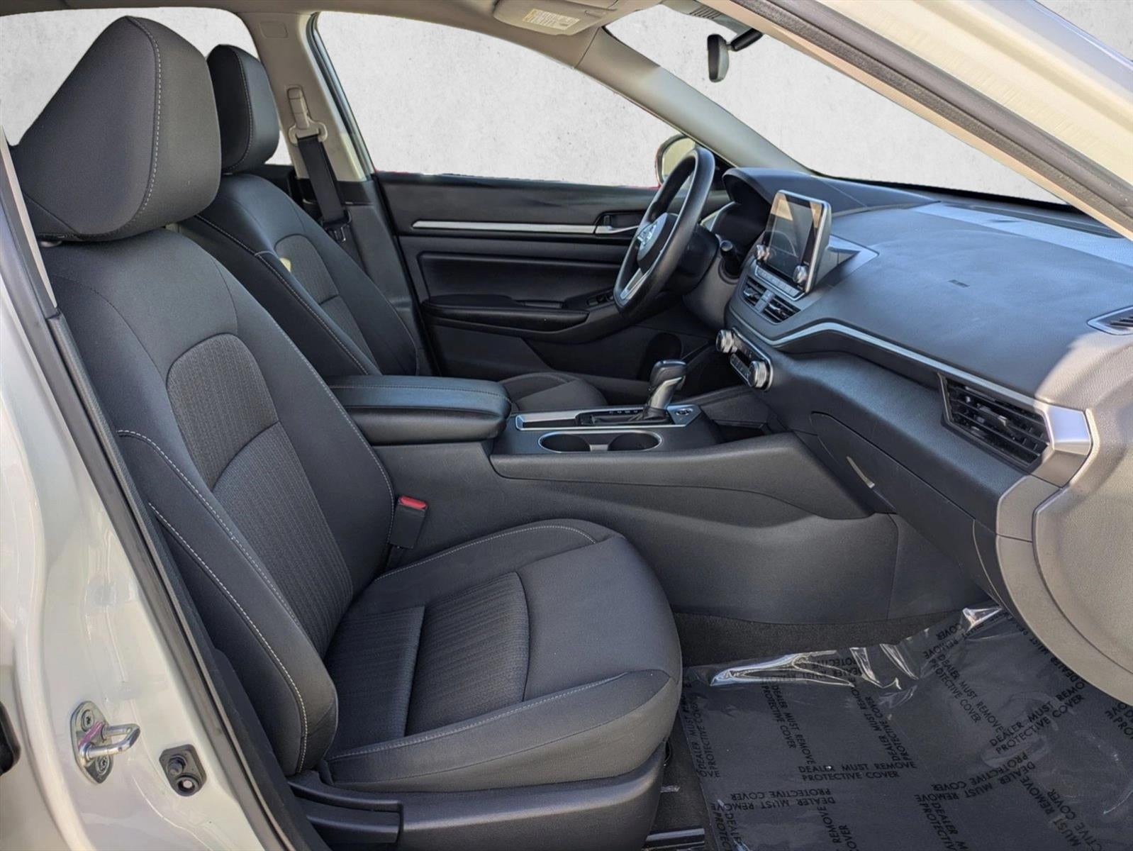 2022 Nissan Altima 2.5 SV Sedan