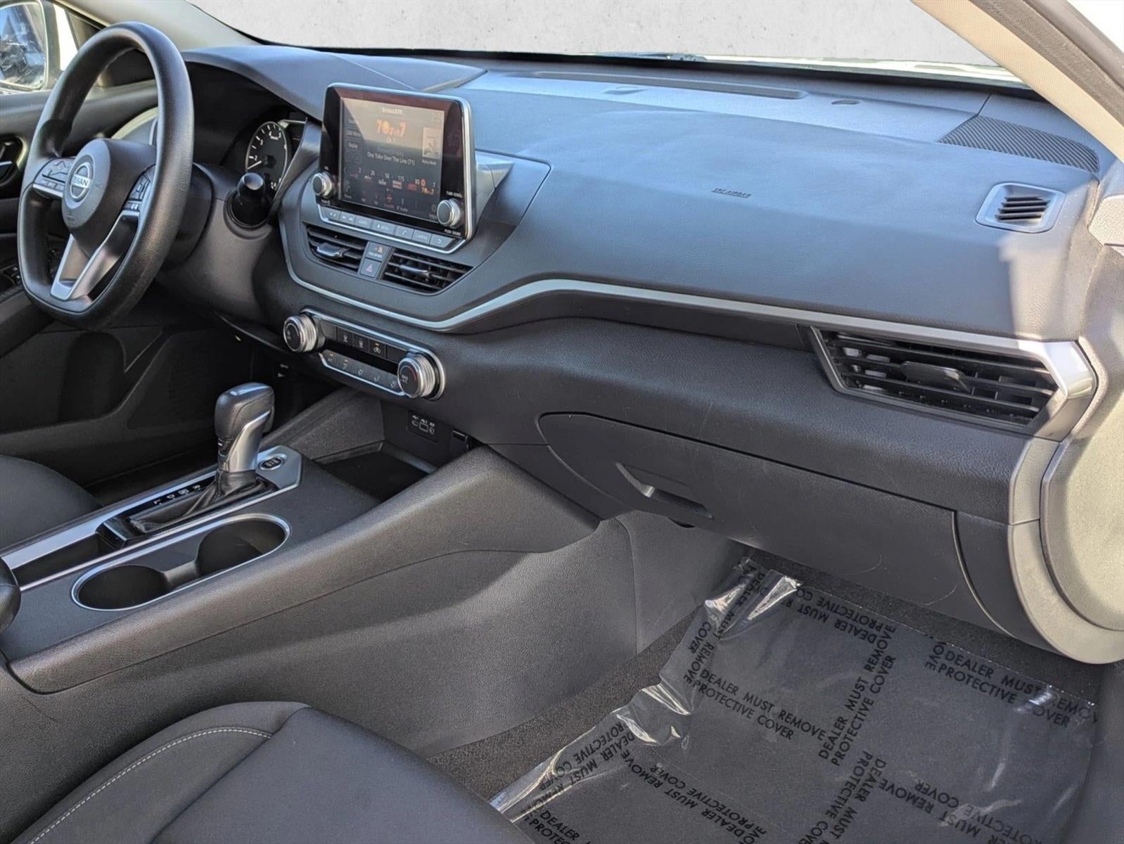 2022 Nissan Altima 2.5 SV Sedan