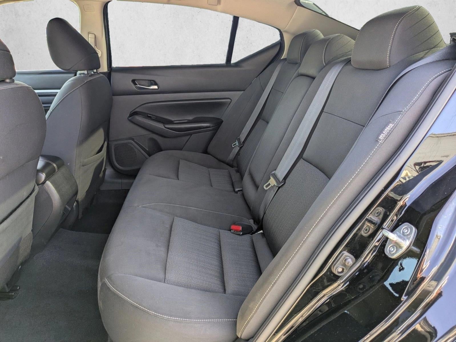 2021 Nissan Altima 2.5 SV Sedan