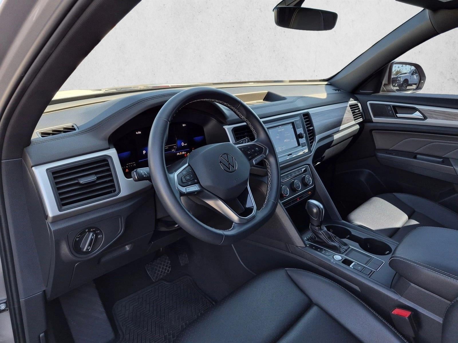 2023 Volkswagen Atlas Cross Sport 2.0T SE FWD