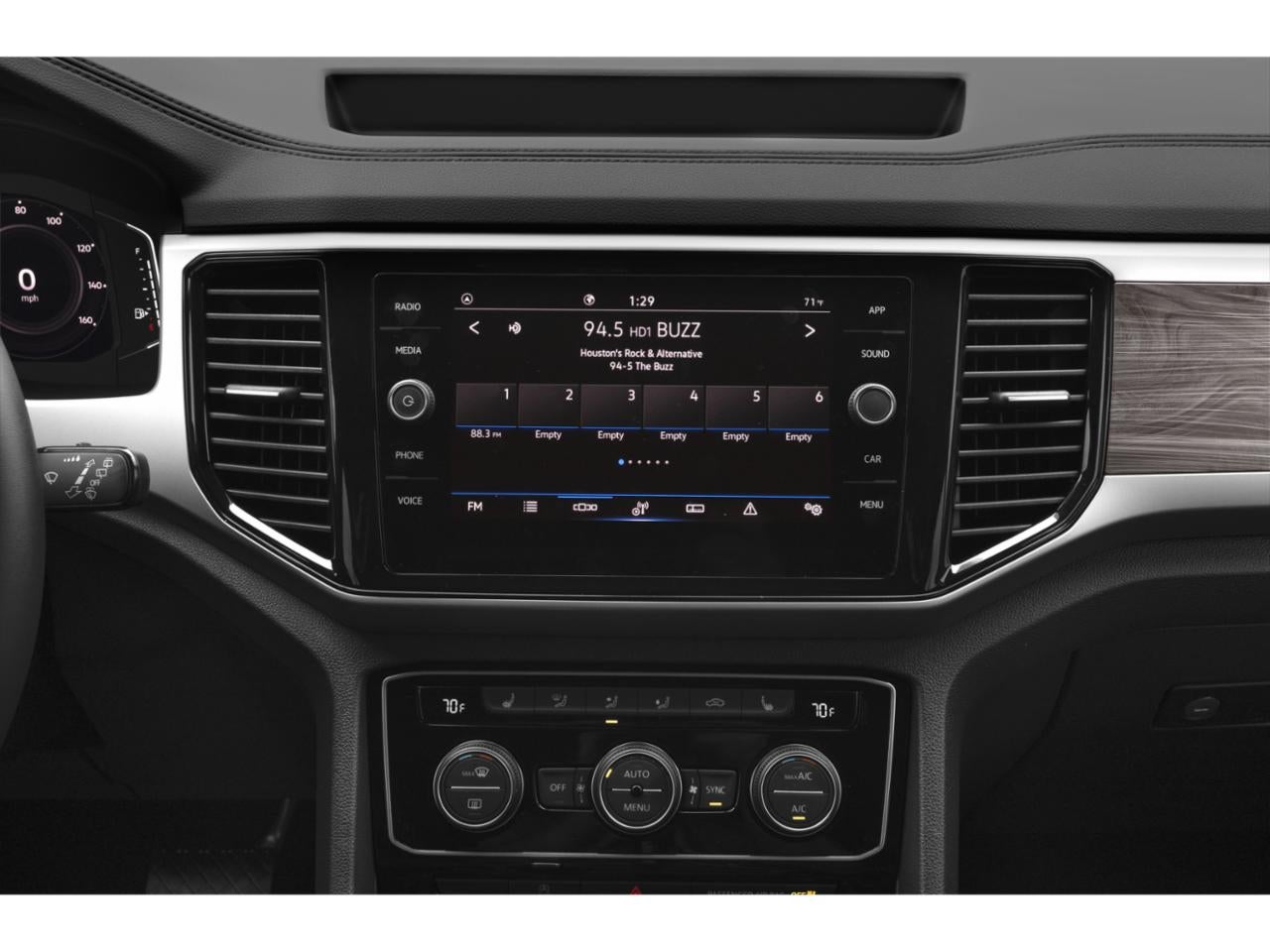 2023 Volkswagen Atlas Cross Sport 2.0T SE w/Technology FWD