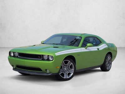 2011 Dodge Challenger 2dr Cpe R/T Classic