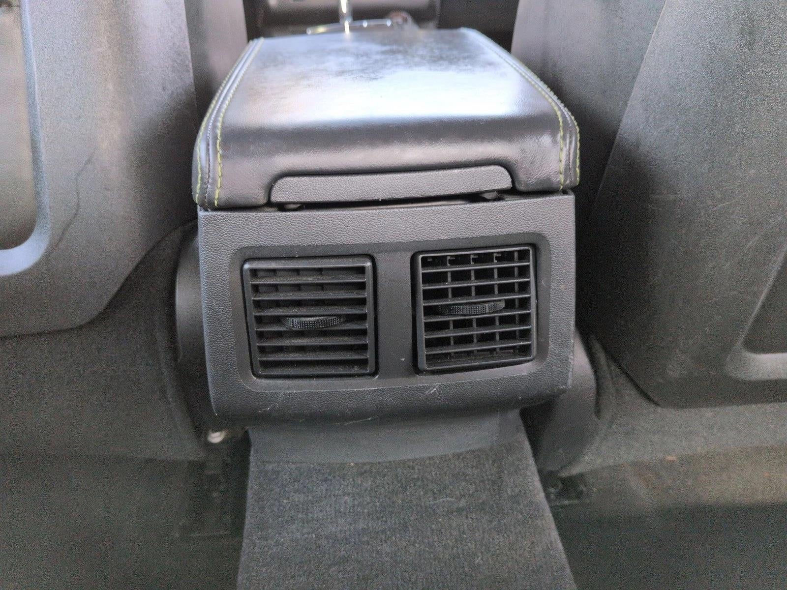 2011 Dodge Challenger 2dr Cpe R/T Classic