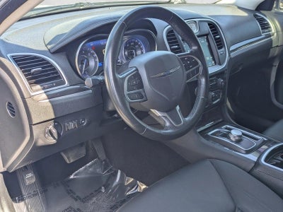 2020 Chrysler 300 Touring RWD