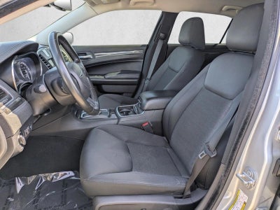 2020 Chrysler 300 Touring RWD